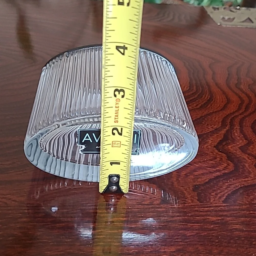 Avanti Ribbed Toothbrush/Toothpaste Holder - Picture 8 of 8